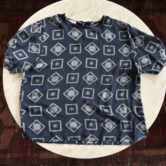 christie & jill Tops - Vtg 90s Christie & Jill 100% Silk Blue Art Medallion Short Sleeve Blouse Boxy XL